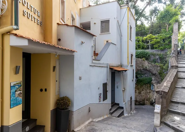 Coltur Suites